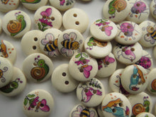 Load image into Gallery viewer, 10 mixed print Bee, Bird, snail, ladybug, butterfly 15mm buttons