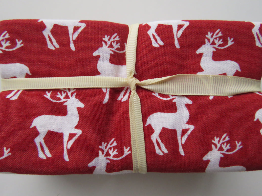 Christmas Joy Bundle of 5 Fat Quarters. Mixed prints- 100% cotton. 50 x 52cm per piece