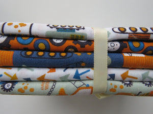 Diggers Fabric Bundle of 5 Fat Quarters. Mixed prints- 100% cotton. 50 x 52cm per piece