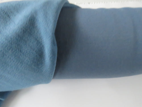 20cm Vail Blue 38% Merino 46% Polyester 16% elastane 250g sweatshirt