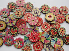 Load image into Gallery viewer, 50 Mixed Print retro vintage mixed print 20mm buttons 2 holes