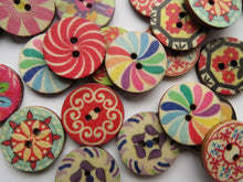 Load image into Gallery viewer, 50 Mixed Print retro vintage mixed print 20mm buttons 2 holes