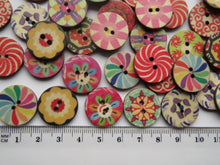 Load image into Gallery viewer, 50 Mixed Print retro vintage mixed print 20mm buttons 2 holes