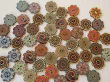 Load image into Gallery viewer, 11 Retro Print Flower Shape Wood like Buttons 25mm diameter