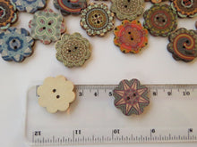 Load image into Gallery viewer, 10 Retro Print Flower Shape Wood like Buttons 25mm diameter