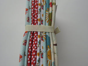 Springtime Floral Fabric Bundle of 5 Fat Quarters. Mixed prints- 100% cotton. 50 x 52cm per piece