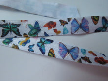 Load image into Gallery viewer, 1m Butterfly print on white Fold over Elastic FOE Fold over elastic 15mm wide