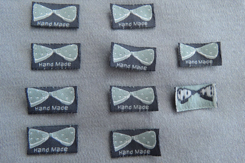 20 Handmade Labels with Bow 25 x 12mm