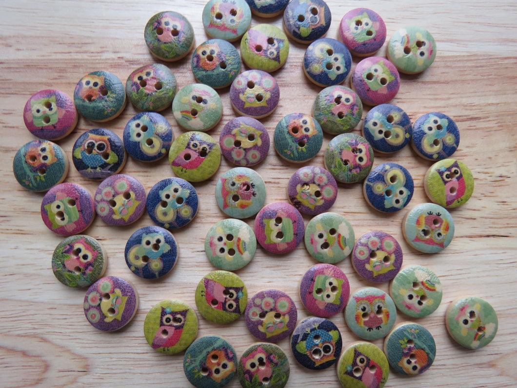 50 Owl print 15mm buttons-brown back